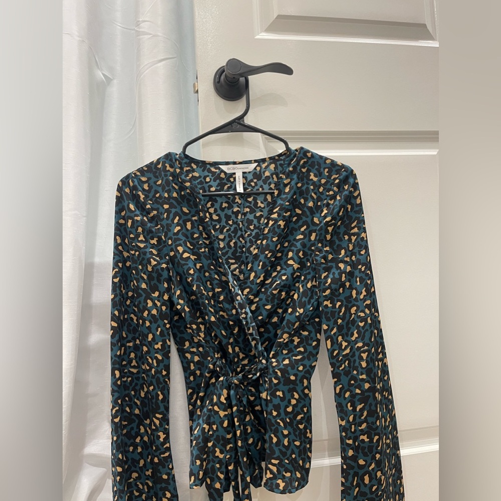 BCBG top